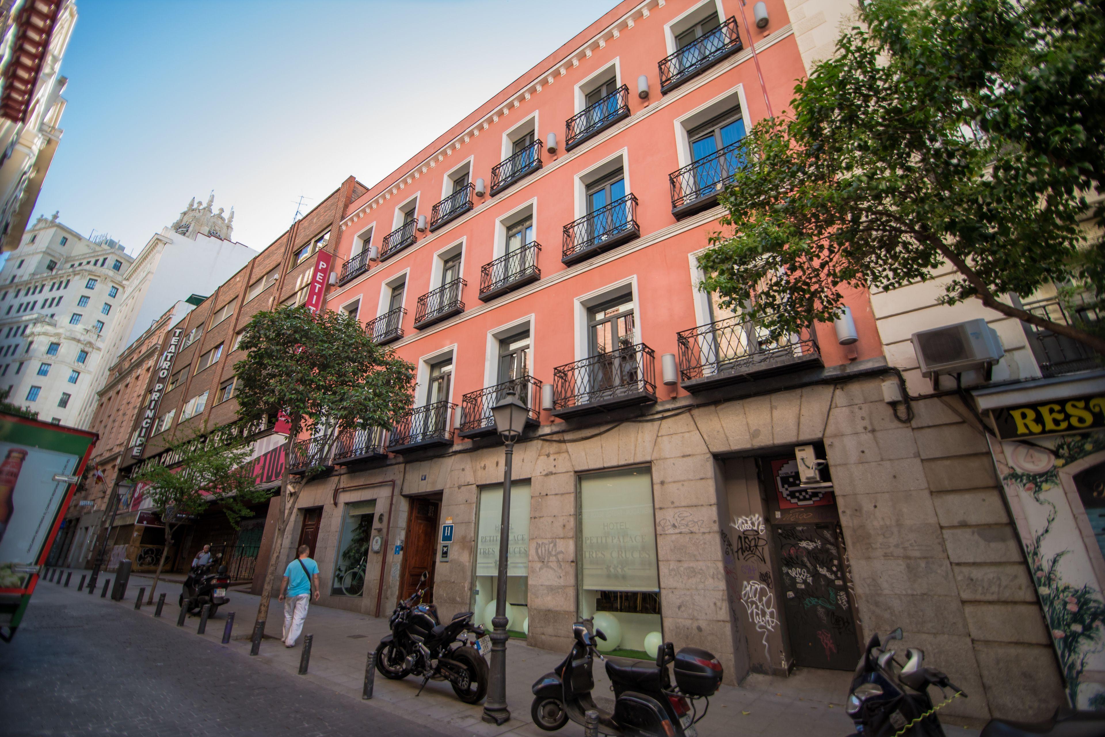 Petit Palace Tres Cruces — Photos 1